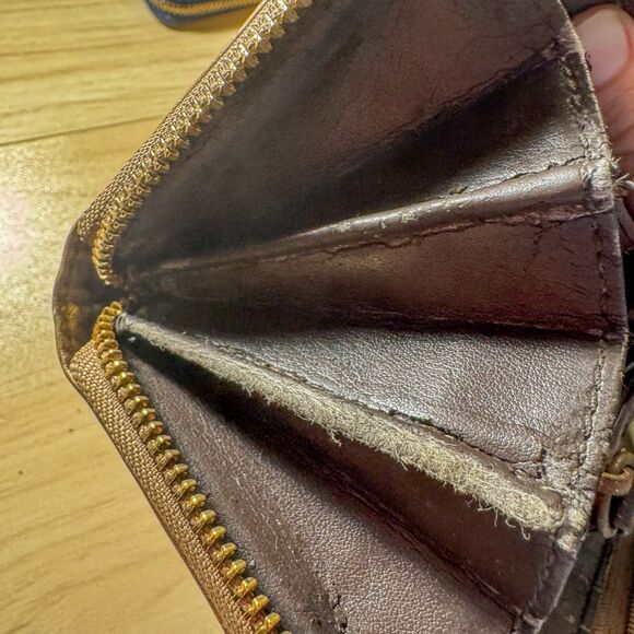 Coach Signature Canvas Wallet with Floral Appliqué - Picture 13 of 13